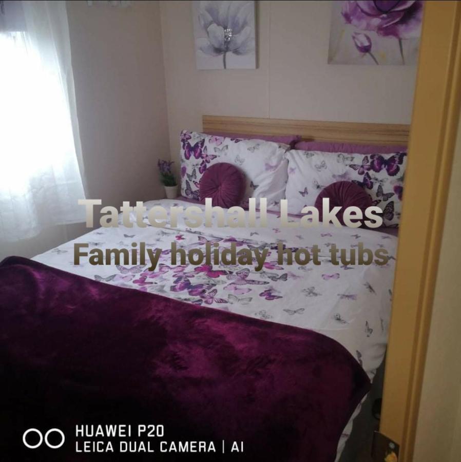 Tattershall Lakes Family Holiday Hot Tub Break Bed & Breakfast Exterior photo